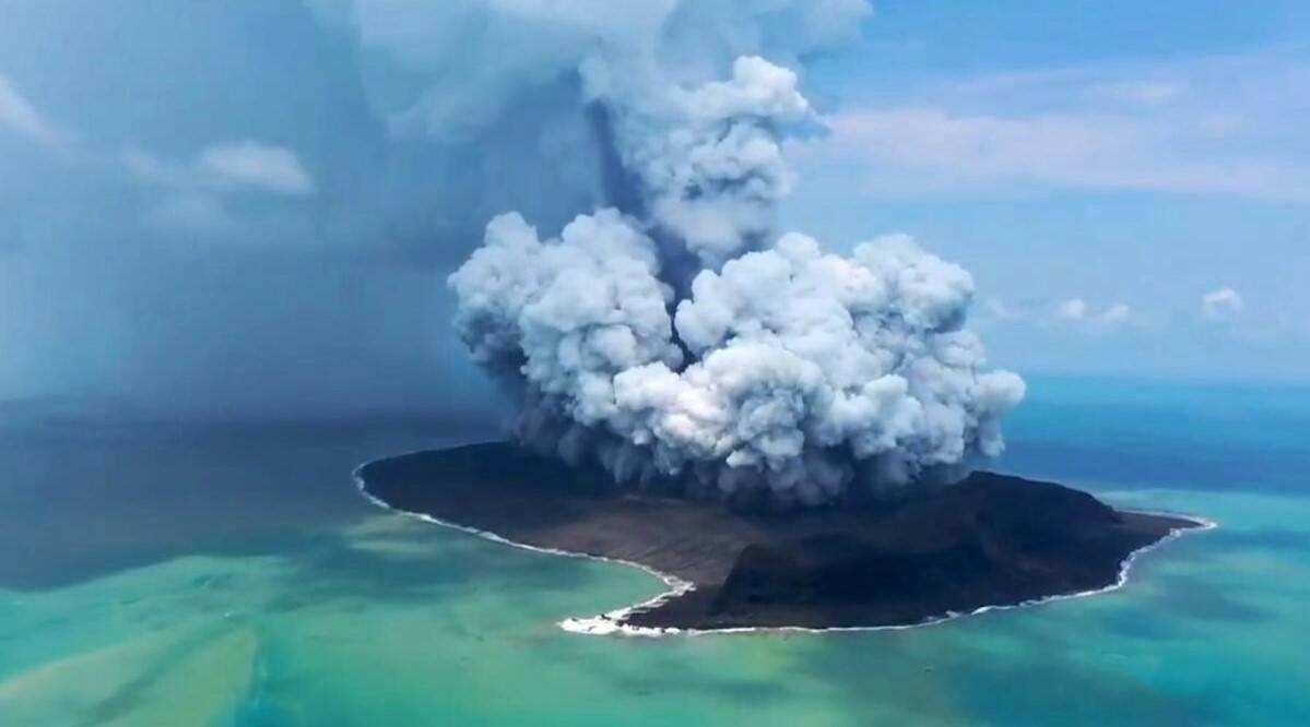汤加火山喷发头图.jpg